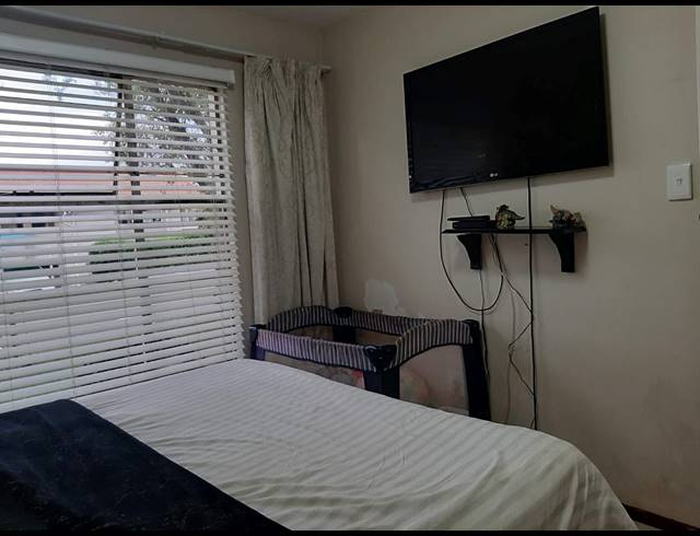 3 BEDROOM APARTMENT FOR SALE IN VORNA VALLEY